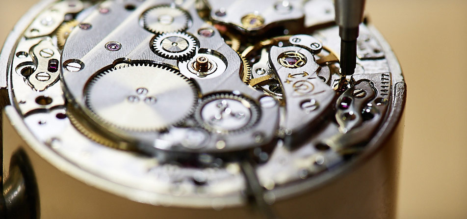 百达翡丽手表维修地址（百达翡丽表冠生锈）